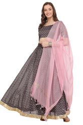 Yashi Lehenga Set