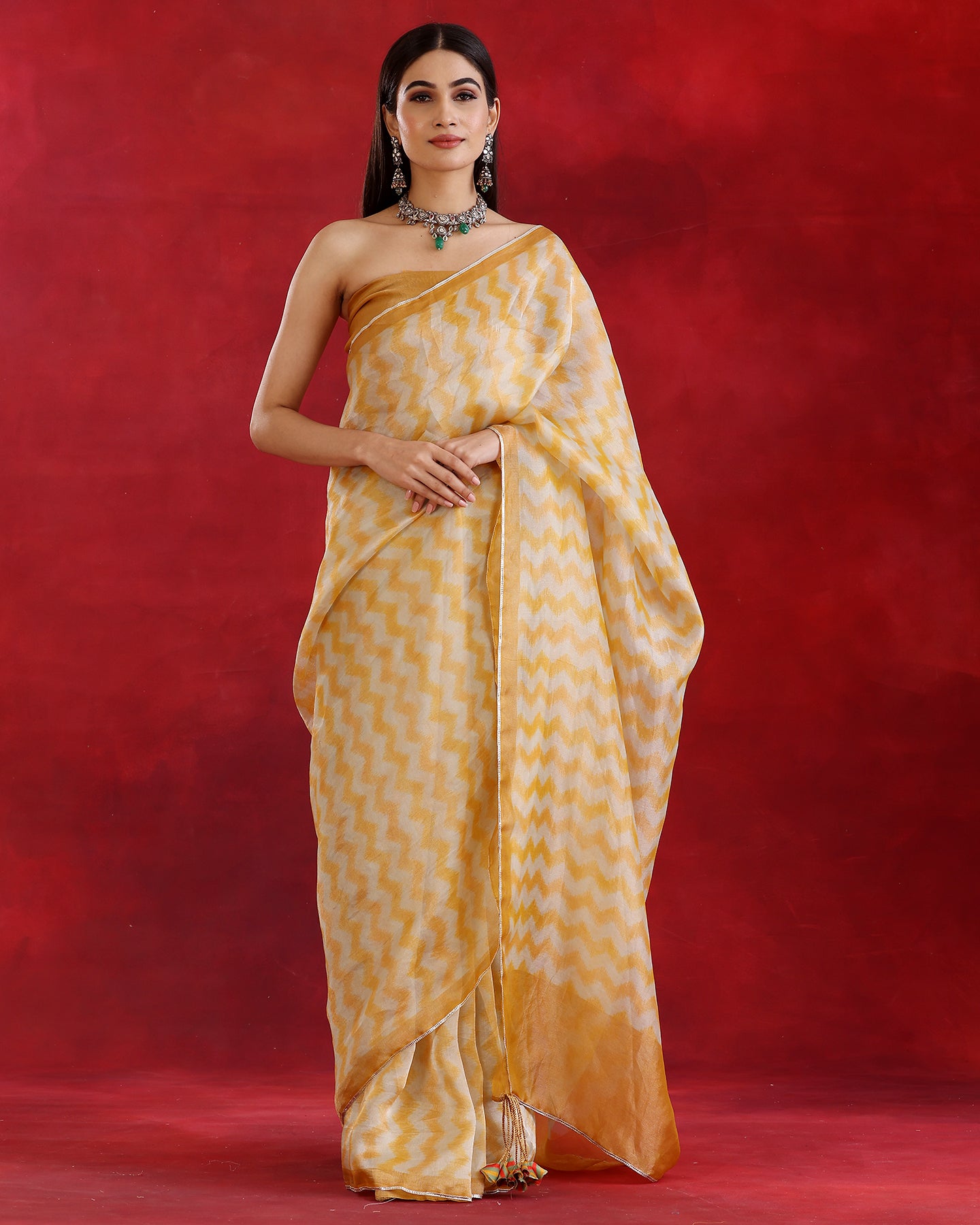 Uppada silver with gold handwoven full tissue saree | Uppada pattu sarees,  Tissue saree, Golden saree