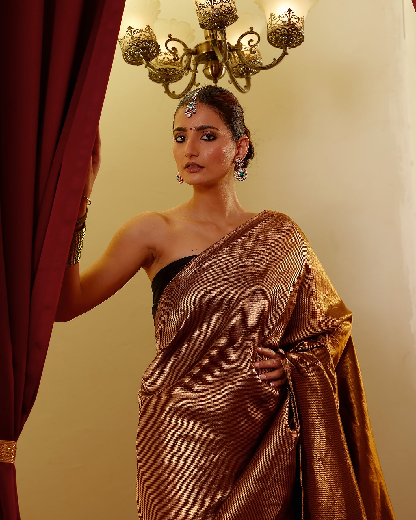 Handwoven Golden Srtipes Saree