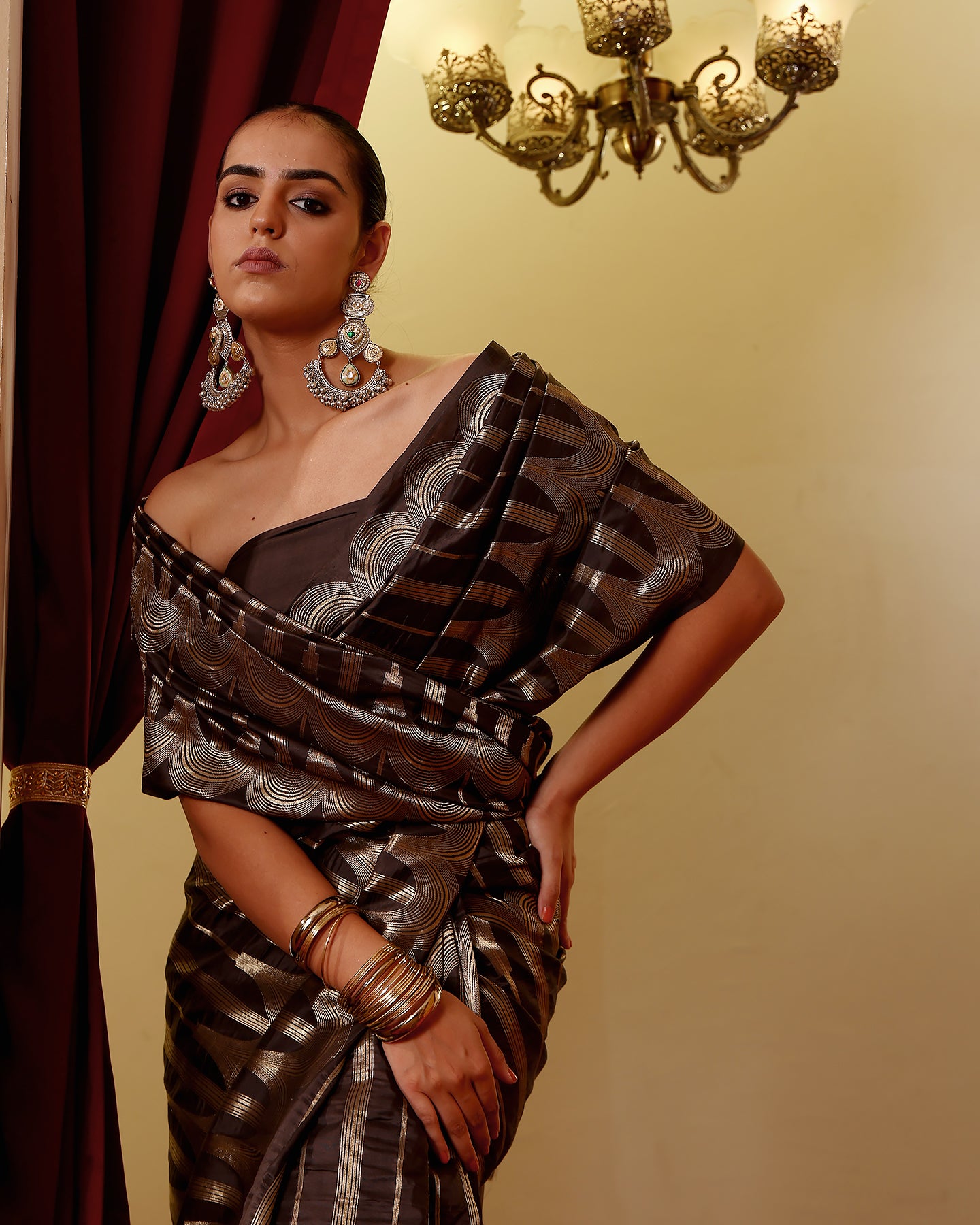Handwoven Charcoal Grey Saree